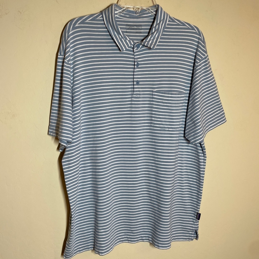 Patagonia Lightweight Daily Polo Shirt‎ Men L Light Blue Stripe Cotton Pocket